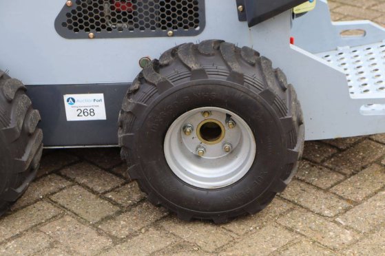 Skid steer loader CMH HT320 Petrol 13.5 hp 2025 Ctm HT320 2025 2 Wheel Loaders image 14
