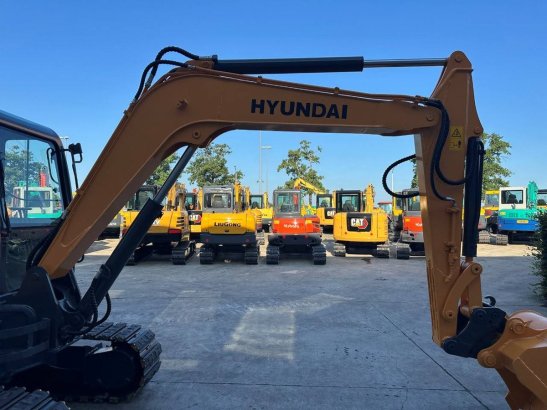 Midi excavator Hyundai R60VS Diesel 2018 R60VS 2018 2 Crawler Excavators image 14