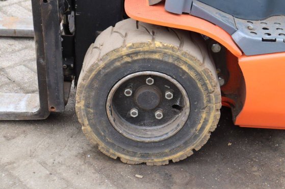 Toyota 8FBE20T Electric Forklift 2000kg 4.3m 2018 8FBE20T 2018 2 Forklift image 14
