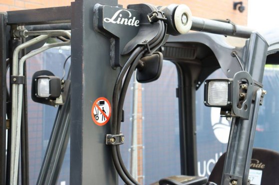 Linde E16-02 Electric Forklift 1600kg 4.0m 2016 E16-02 2016 2 Forklift image 14