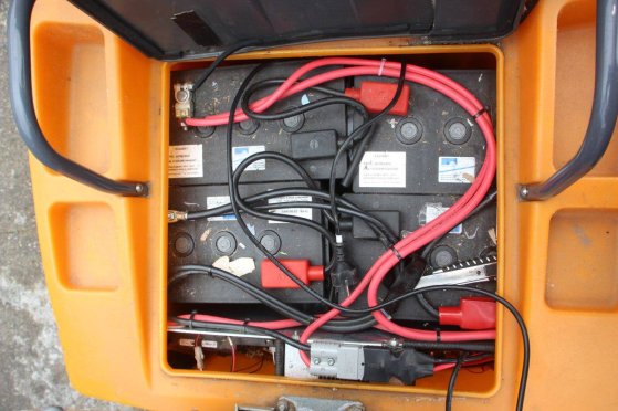 Scrubbing machine Taski Swingo CO4000 Electric 2000W 2018 Taski Swingo CO4000 2018 2 image 14