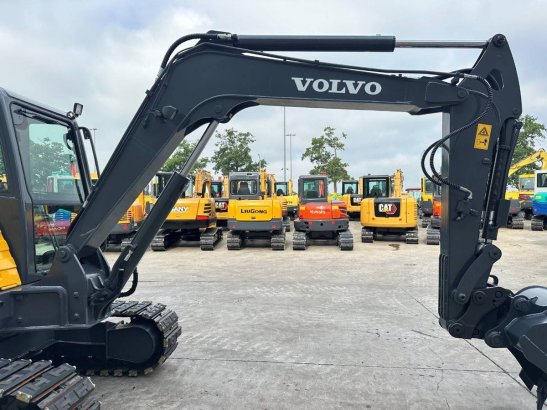 Midi excavator Volvo EC60C Diesel 2010 EC60C 2010 2 Crawler Excavators image 14