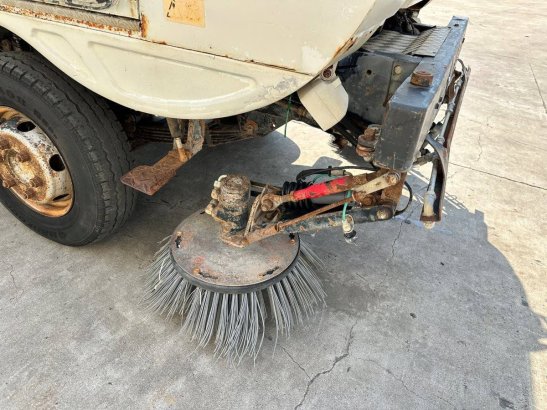 Sweeper Scarab Diesel 2005 Scarab 2005 2 image 14