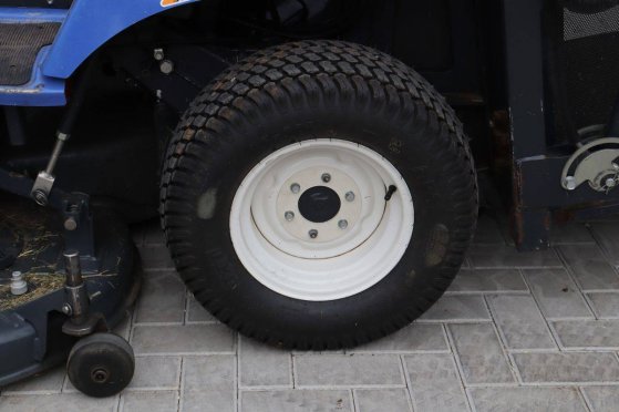 Ride-on mower Iseki SXG326H Diesel 15.4kW 2014 Iseki SXG326H 2014 2 image 14
