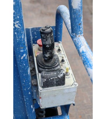 ATN Piaf 650RC Electric Mast Lift 200kg 2015 ATN Piaf 650RC 2015 2 image 14