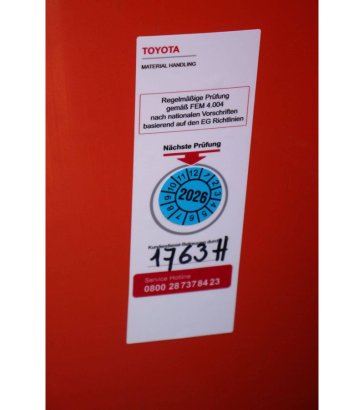 Toyota LPE250 Electric Pallet Truck 2500kg 2020 LPE250 2020 2 Pallet trucks image 14
