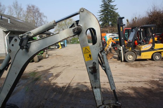 Mini excavator Takeuchi TB216 Diesel 11.5kW 2016 TB216 2016 2 image 14