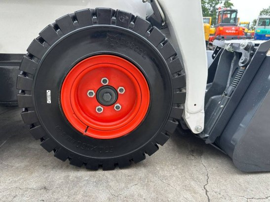 Skid steer loader Bobcat S70 Diesel 2026 S70 2026 2 Wheel Loaders image 14