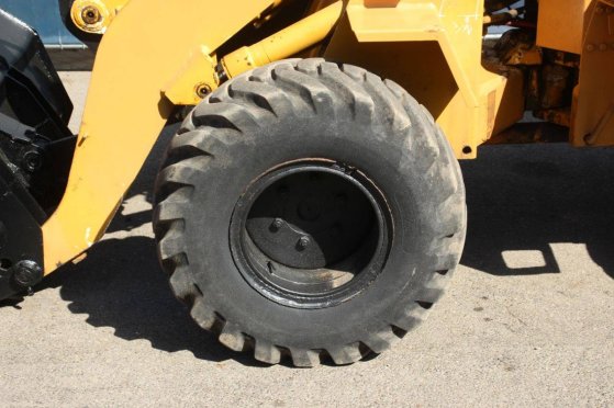 Wheel loader TCM 808 Diesel 28 HP TCM 808 2 Wheel Loaders image 14