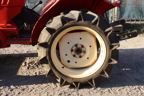 Yanmar YM1802D Mini Tractor Diesel 18hp with front loader YM1802D 2 Tractor Units image 14