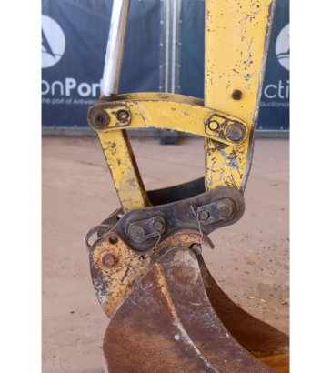 Wheel excavator Komatsu PW110R Diesel 69kW 2005 915 2005 2 Wheeled Excavators image 14