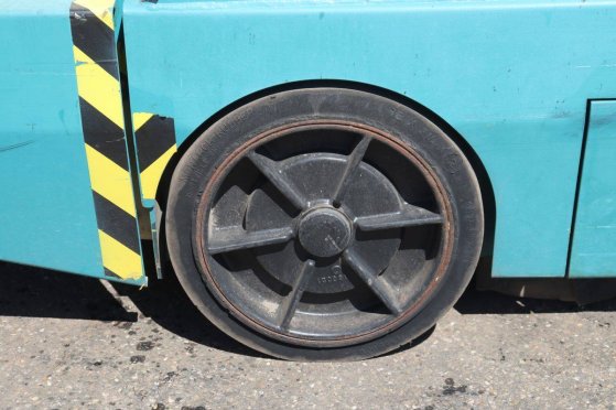 Sweeper Tennant 6400 Diesel 12kW 2002 TENNANT 6400 2002 2 image 14