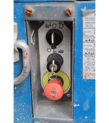 Skyjack SJ12 Electric Mast Lift 227kg 5.6m 2015 Skyjack SJ12 2015 2 image 14