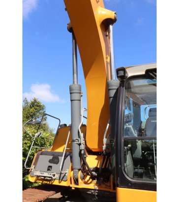 Crawler excavator Liebherr R936 LC Diesel 2016 R936 LC 2016 2 Crawler Excavators image 14
