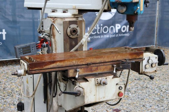 Knuth VHF 2 Milling Machine 2002 Knuth VHF 2 2002 2 image 14