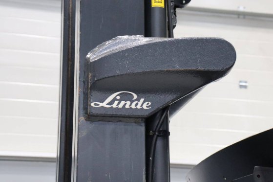 Linde R10B-01 Electric Reach Truck 1000kg 7.8m 2017 R10B-01 2017 2 image 14