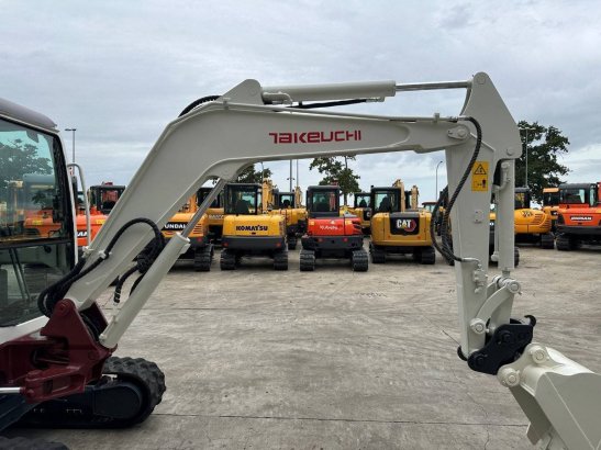 Midi excavator Takeuchi TB135 Diesel 2012 TB135 2012 2 Crawler Excavators image 14