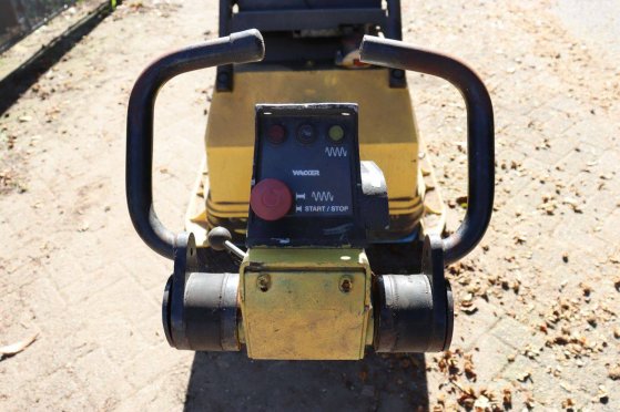Wacker DPU 100-70 Vibratory Plate Petrol 14.7kW 2006 DPU 100-70 2006 2 image 29