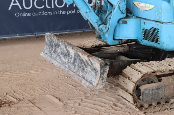 Mini excavator Yanmar ViO30-2 Diesel 18.4kW 844 2 image 14