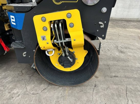 Tandem roller Bomag BW 120 Ade-5 Electric 2023 413 2023 2 image 14