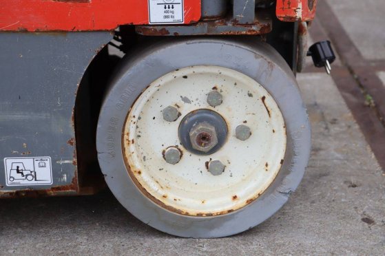 Skyjack SJ12 Electric Mast Lift 227kg 5.6m 2013 Skyjack SJ12 2013 2 image 14