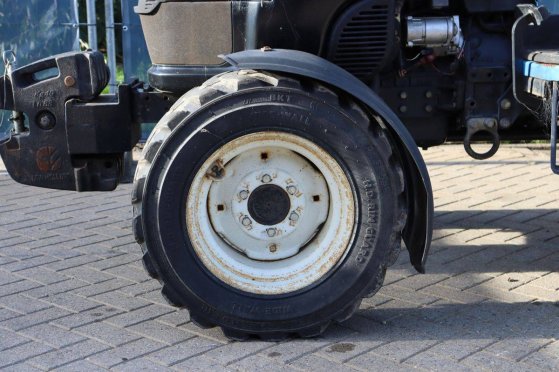 Mini tractor New Holland TC40D Diesel 40hp 2006 TC40D 2006 2 image 29