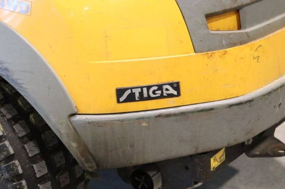 Stiga Park Pro 25 AWD Petrol Ride-on Mower 2011 Stiga Park Pro 25 AWD 2011 2 image 15