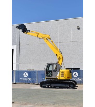 Kobelco E135SR Diesel Crawler Excavator E135SR 2 Crawler Excavators image 15
