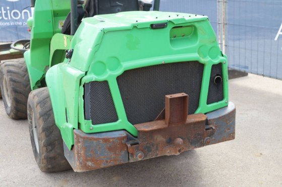 Articulated loader Avant M745 Diesel 36kW 2015 M745 2015 2 Wheel Loaders image 15