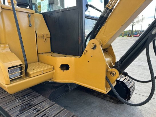 Midi excavator Caterpillar 305.5 Diesel 2013 305.5 2013 2 image 15