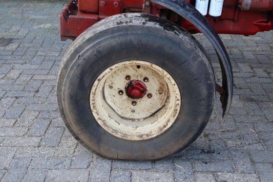 Tractor International 845 XL Diesel 60kW 1982 (Margin) International 845 XL 1982 2 image 15