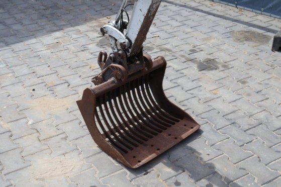 Mini excavator Takeuchi TB210R Diesel 8.8kW 2016 TB210R 2016 2 image 15