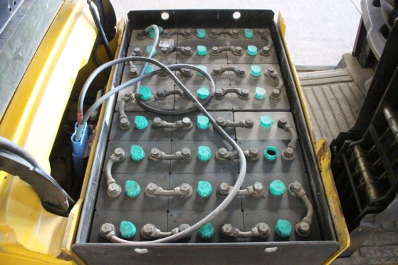 Forklift Yale ERP18ATF Electric 1770kg 4.45m 2006 ERP18ATF 2006 2 Forklift image 15