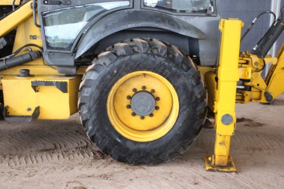 New Holland B80B Diesel 72kW 2017 Backhoe Loader B80B 2017 2 image 15