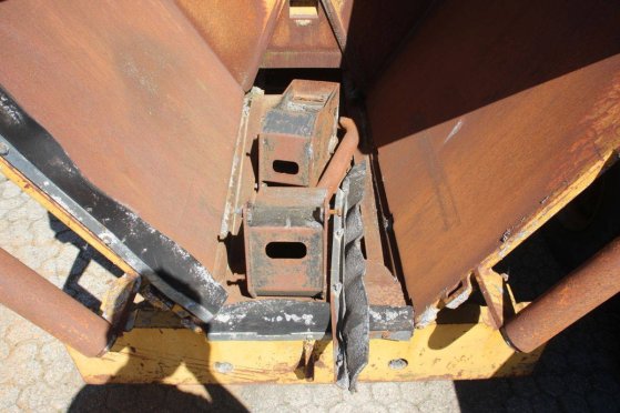 Asphalt machine Caterpillar BB-621C 25.3kW 2008 BB-621C 2008 2 image 15