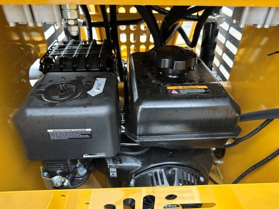 Mini Skid Steer Loader IR IRL30 Petrol 2025 New with Excavator Arm GIYI ZWB New IR IRL30 2025 1 image 15