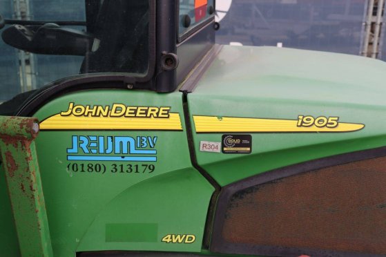 John Deere 1905 Diesel Tractor 2009 with Mowers John Deere 1905 2009 2 image 15