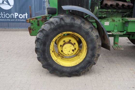 Tractor John Deere 3350A Diesel 1986 John Deere 3350A 1986 2 image 15