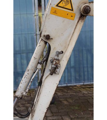 Mini excavator Takeuchi TB016 Diesel 9kW 2001 TB016 2001 2 image 15
