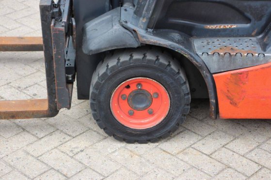 Forklift Fenwick-Linde H18T-01 LPG 1800kg 4.0m 2012 Fenwick-Linde H18T-01 2012 2 Forklift image 15
