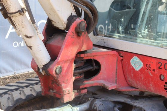 Crawler excavator Takeuchi TB235 Diesel 22kW 2014 TB235 2014 2 Crawler Excavators image 15