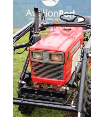 Yanmar YM1602D Diesel Mini Tractor with Front Loader and Fork Head (Margin) YM1602D 2 image 15