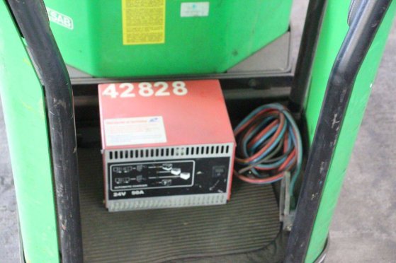 CESAB P320 Electric Pallet Truck 2000kg 2011 Cesab P320 2011 2 Pallet trucks image 15
