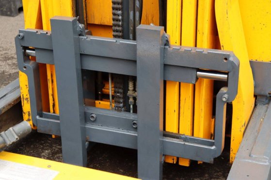Jungheinrich ETV 110 Electric Reach Truck 1000kg 7.1m 2006 ETV 110 2006 2 image 15