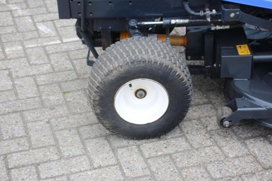 Ride-on mower Iseki SXG326H Diesel 2017 Iseki SXG326H 2017 2 image 15
