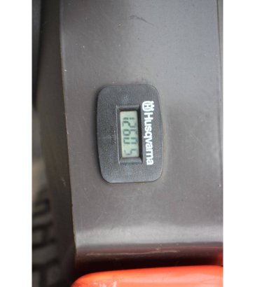 Husqvarna R 418Ts AWD Petrol Ride-on Mower (Margin) R 418Ts AWD 2014 2 image 30