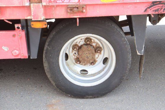 Flatbed Truck Isuzu NPR77 Diesel 2006 Isuzu NPR77 2006 2 image 15