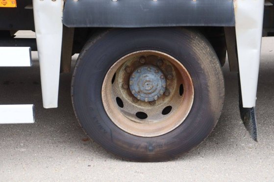 Box truck Volvo FL240 Refrigerated Diesel 2010 FL240 2010 2 image 15