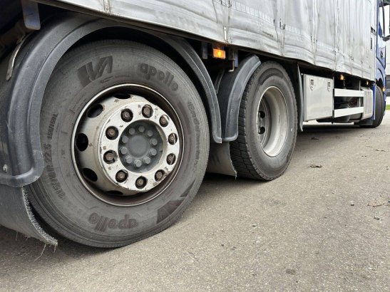 Box truck Truck Mercedes-Benz Actros 2645 6X2 Diesel 2016 Actros 2645 6X2 2016 2 image 15