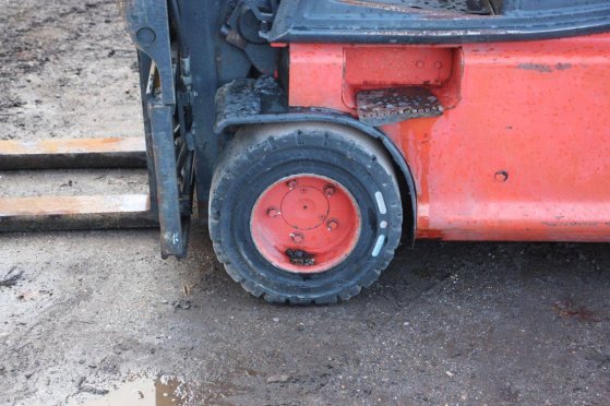 Linde E20P-02 Electric Forklift 2000kg 4.47m 2004 E20P-02 2004 2 Forklift image 15